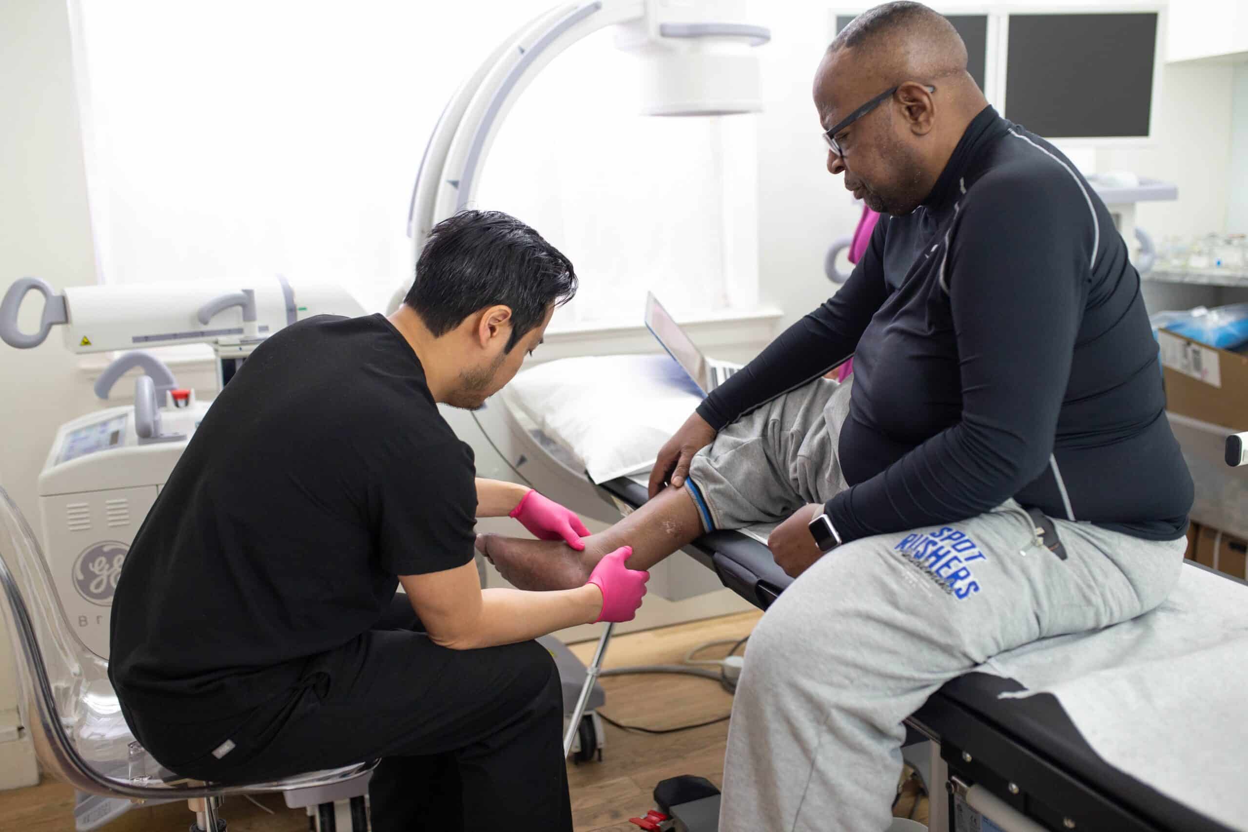 book-appt-form-left-side-bg-mobile New Yorkers have several options for vein care. However, many options aren’t wise choices. Here are 7 reasons to be selective about a vein center in New York.