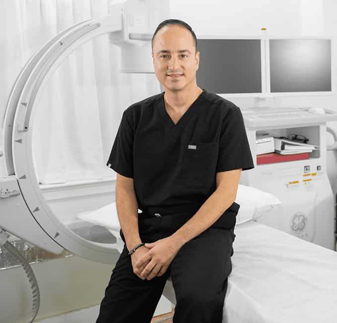Dr.-Juan-Montoya-in-the-NY-Vein-Treatment-Clinic Vein Specialist in NYC